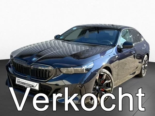 Hoofdafbeelding BMW 5 Serie BMW 5 Serie 550e xDrive M-SPORT Pro ** PANO, MERINO LEDER, STOELVENT, B&W Sound, 21-inch LMV ** Ex. BMW AG - 26k onder NP ** ** INFORMEER OOK NAAR ONZE AANTREKKELIJKE FINANCIAL-LEASE TARIEVEN **