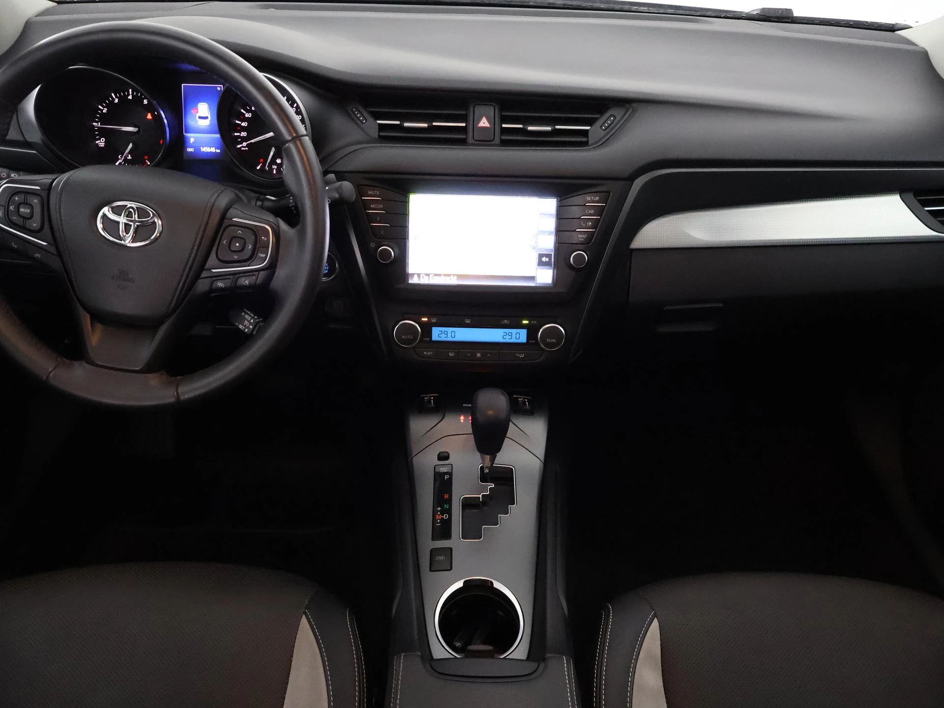 Hoofdafbeelding Toyota Avensis