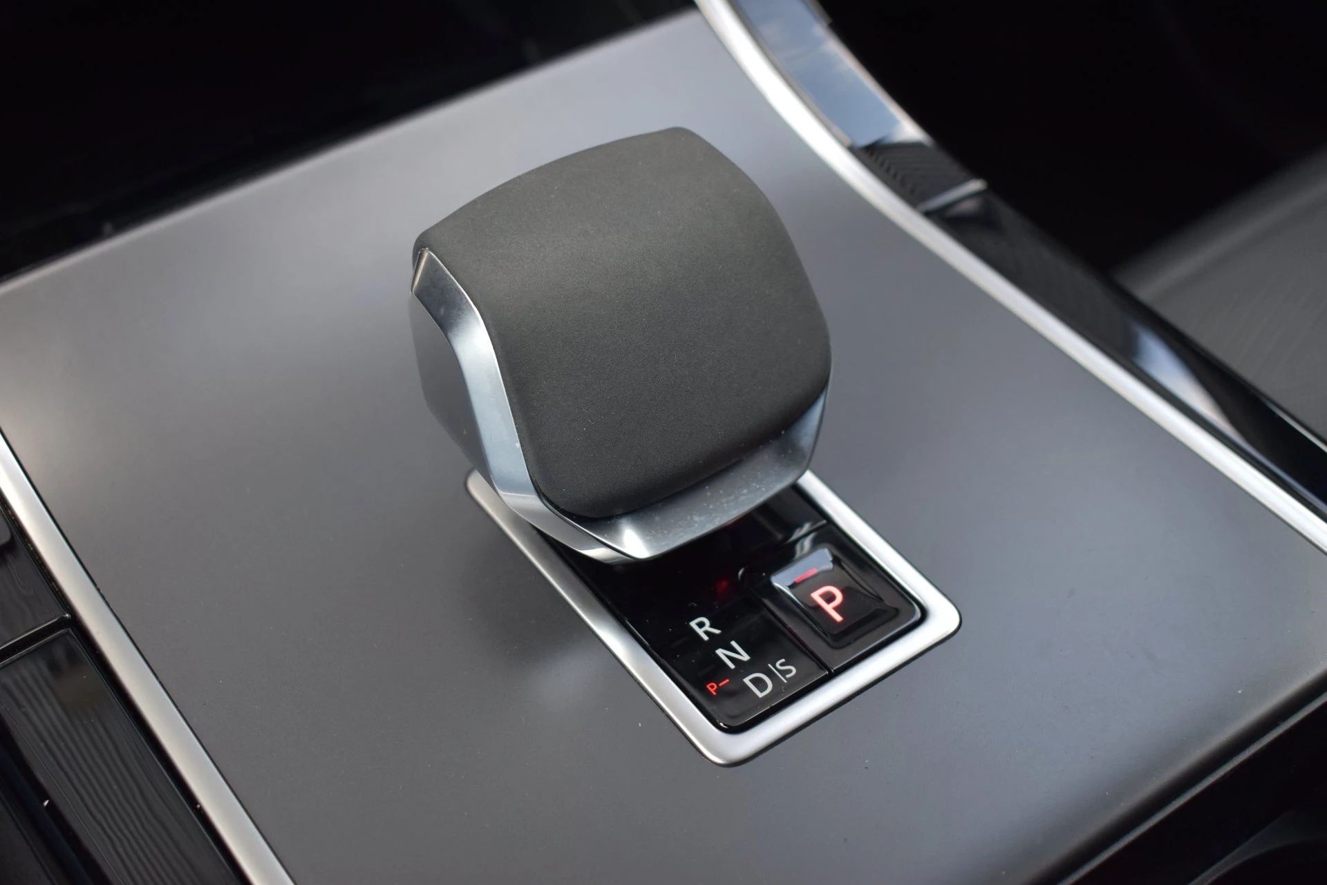 Hoofdafbeelding Land Rover Range Rover Velar