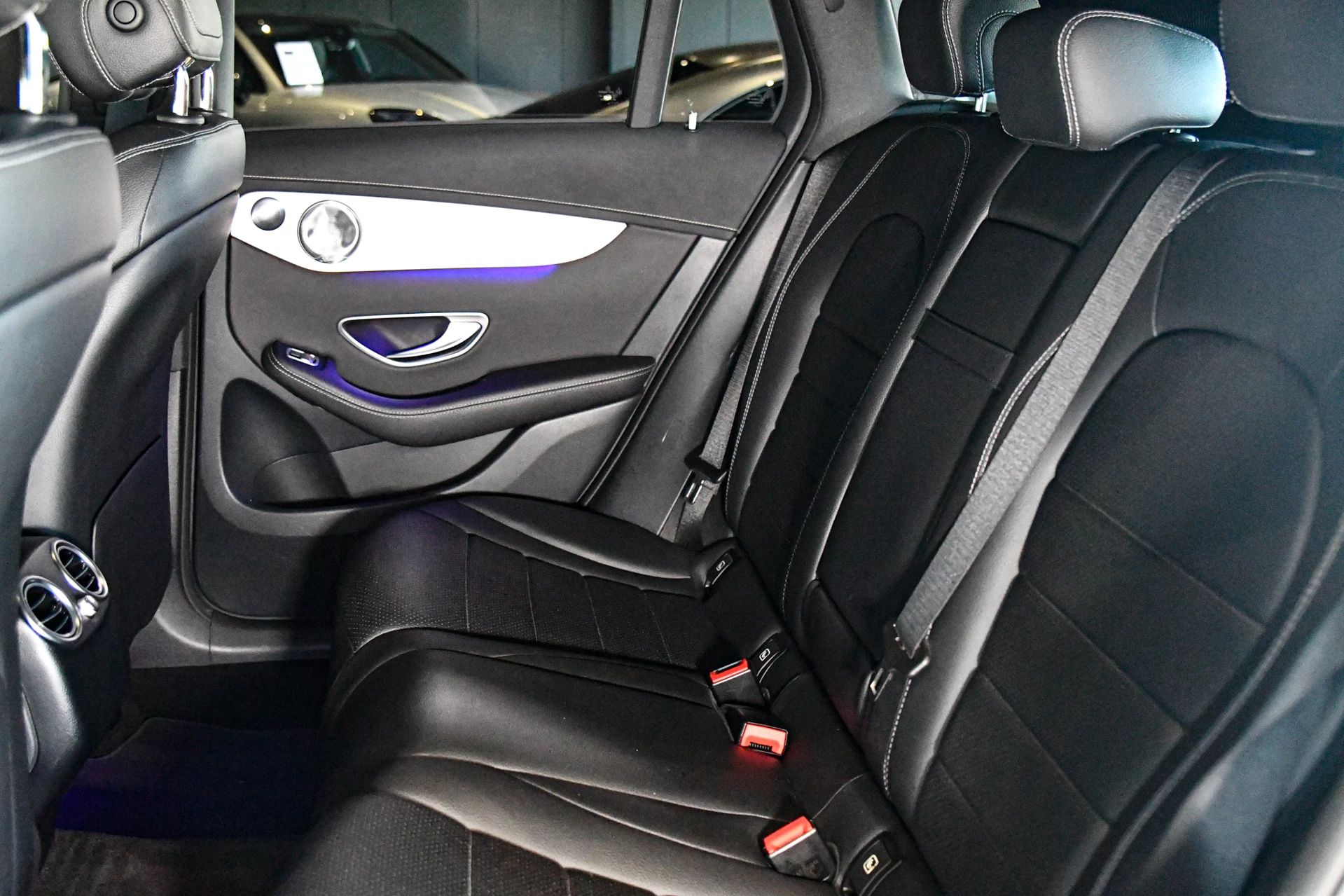 Hoofdafbeelding Mercedes-Benz EQC