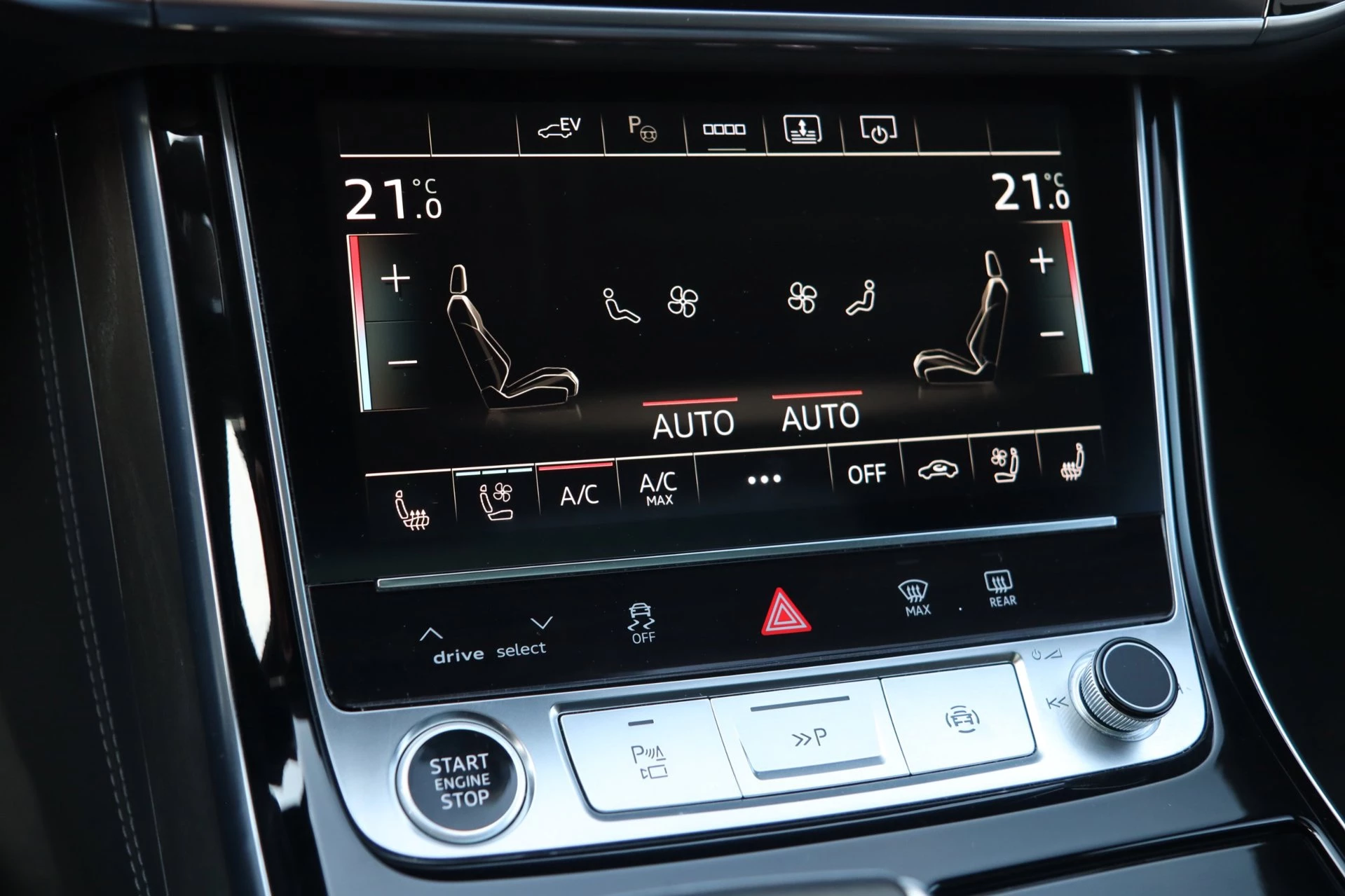 Hoofdafbeelding Audi A8