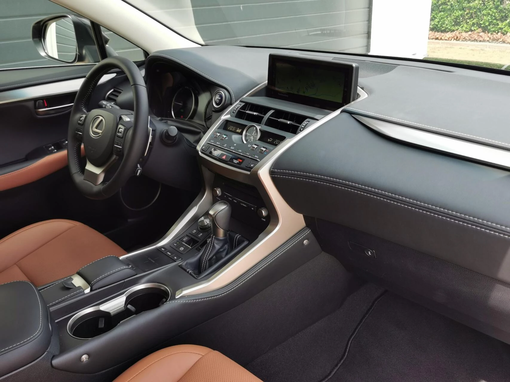 Hoofdafbeelding Lexus NX