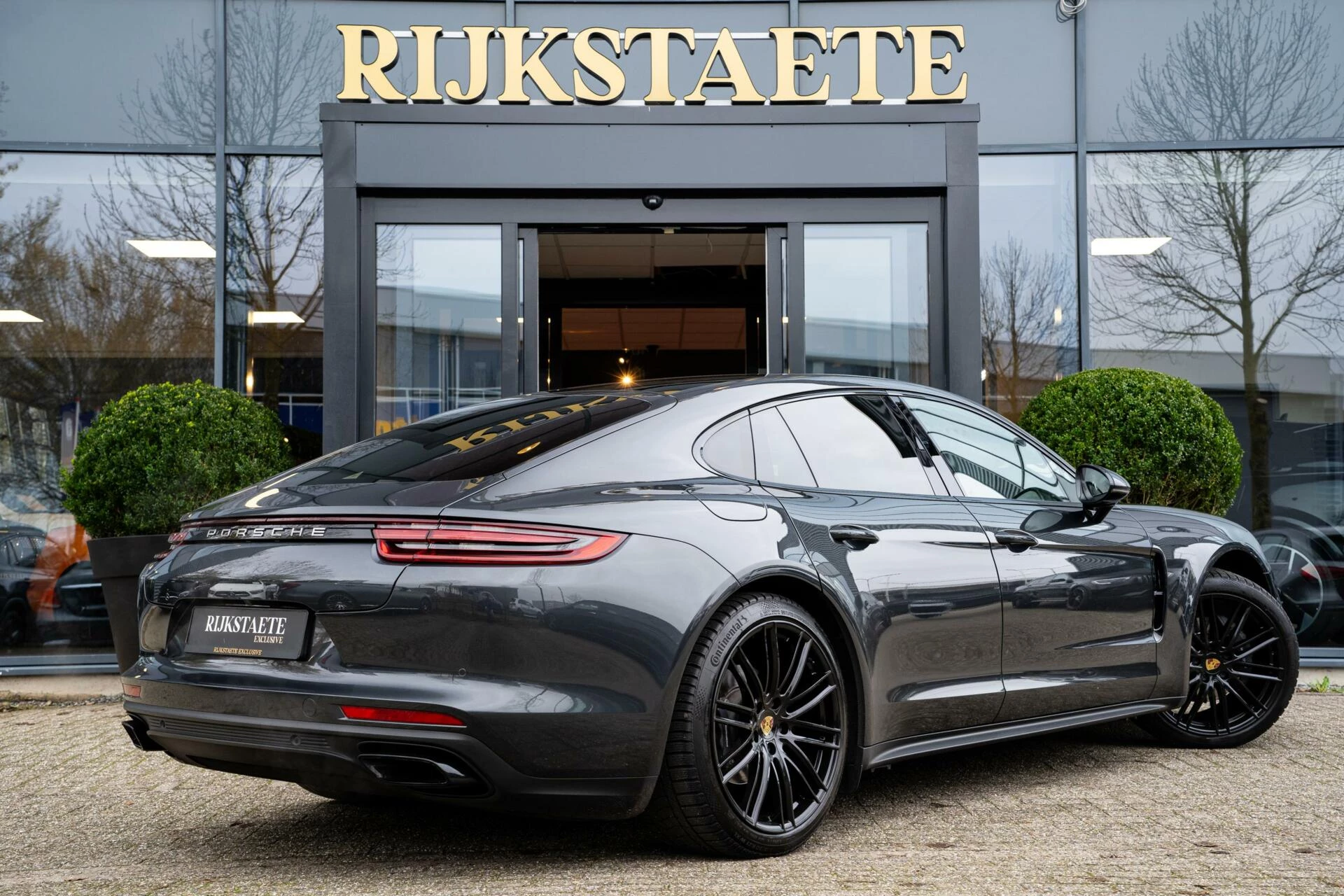 Hoofdafbeelding Porsche Panamera