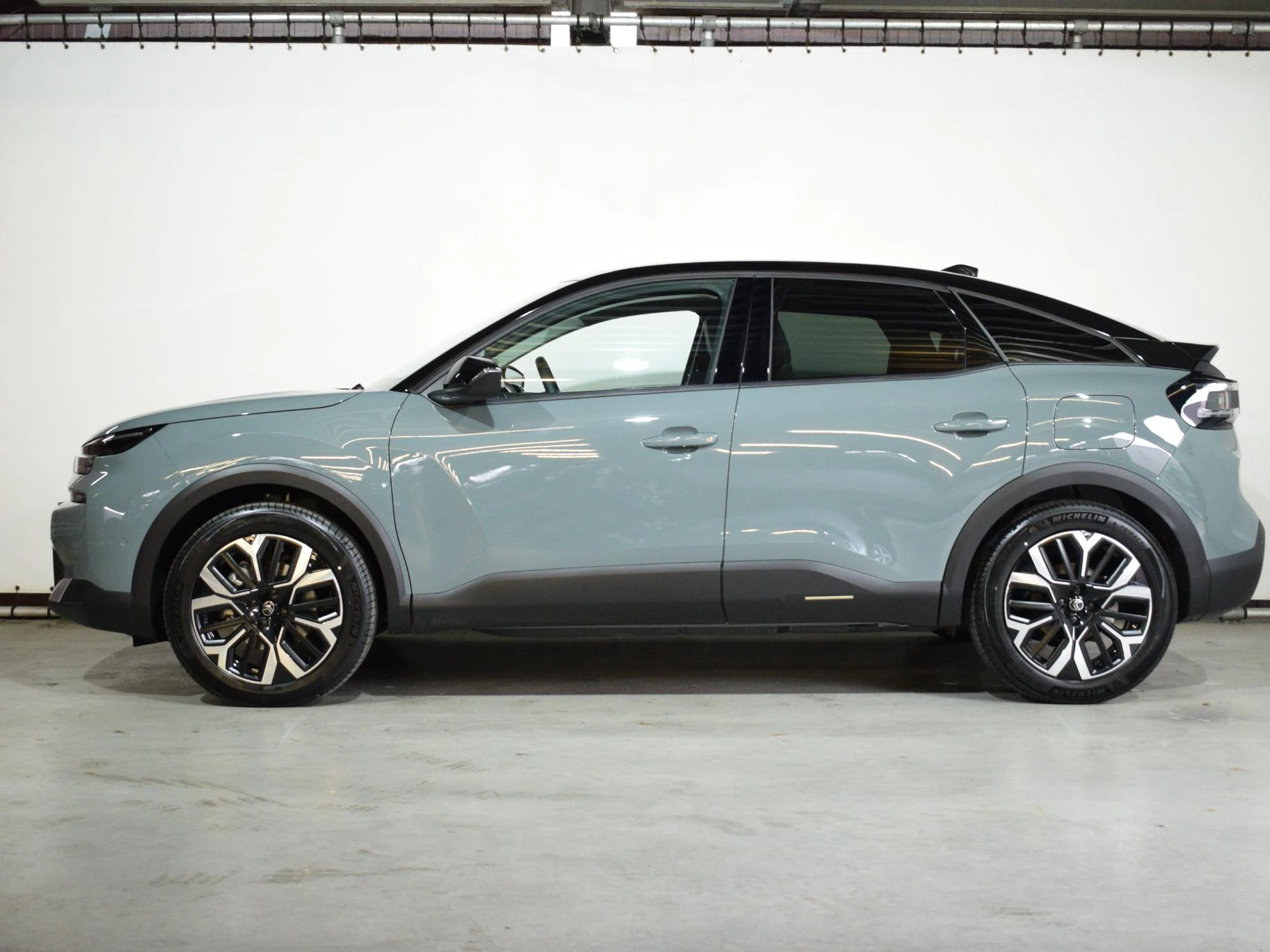 Hoofdafbeelding Citroën ë-C4