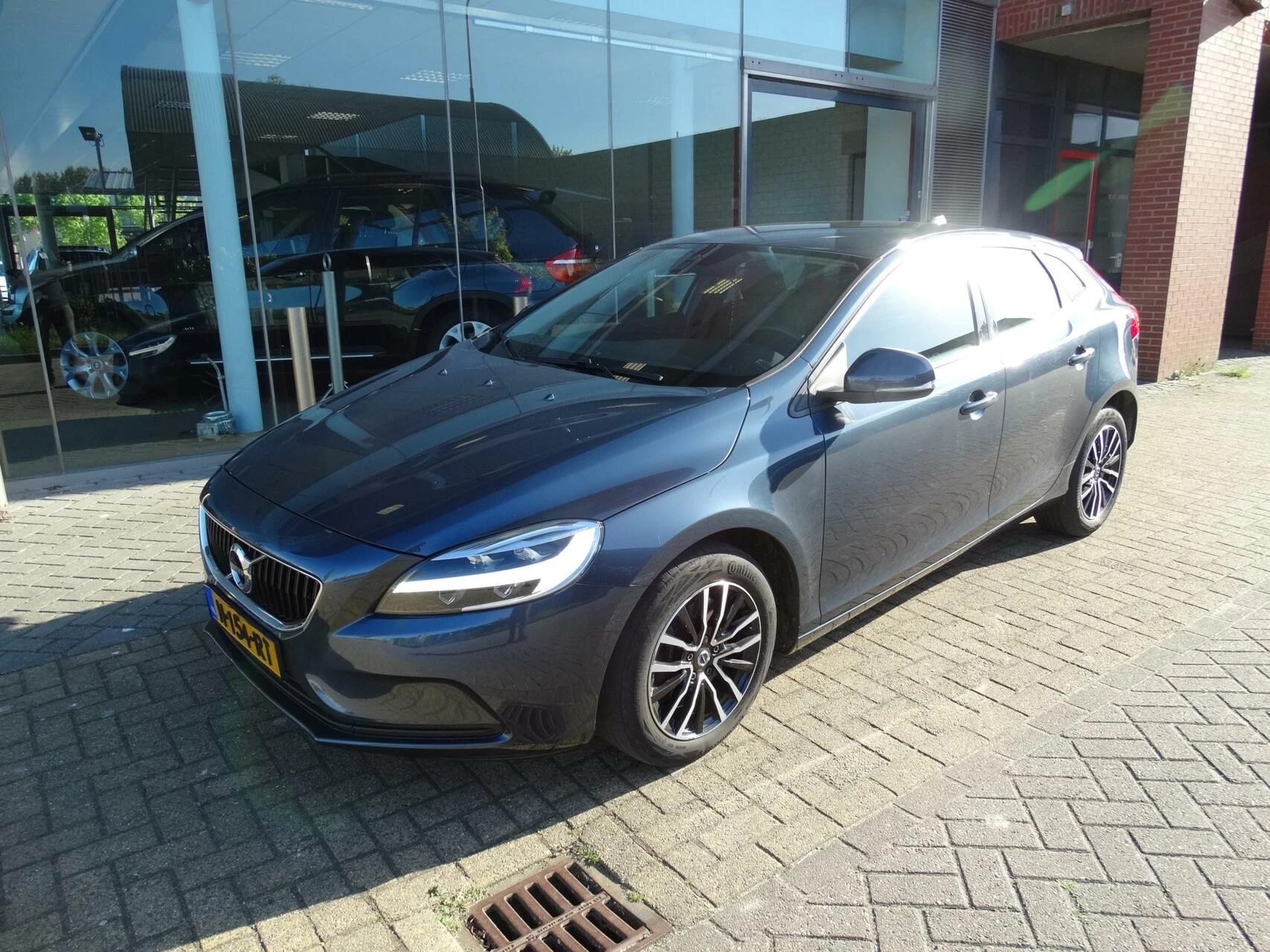Hoofdafbeelding Volvo V40