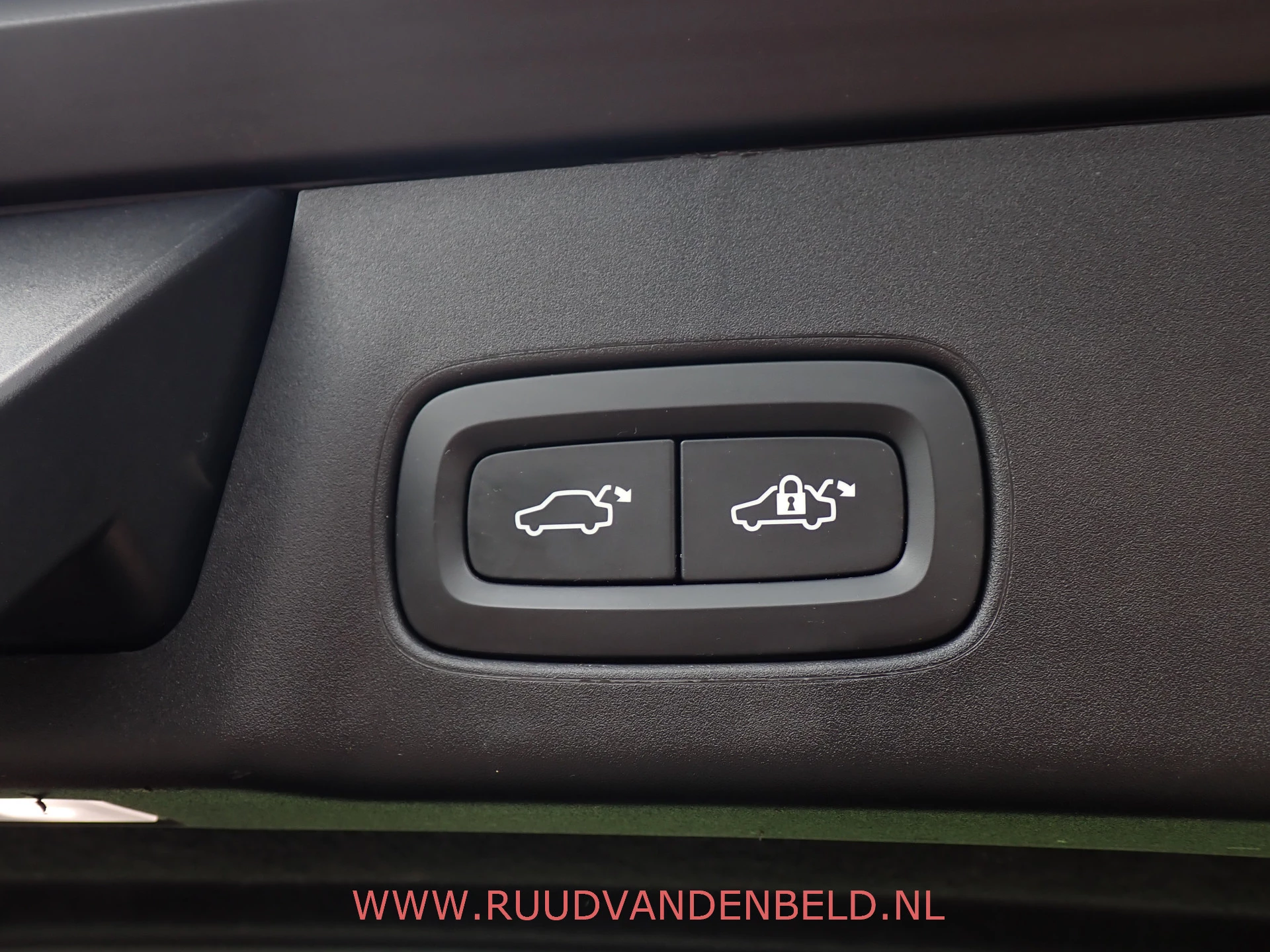 Hoofdafbeelding Volvo V90