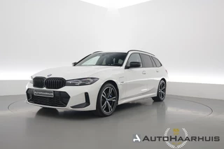 BMW 3 Serie 330e M-Sport | Rijklaar! | Widescreen | ShadowLine | HUD | Dodehoek | Leder | Stuur-Stoelverw. | Nav+App.Connect | Sfeerverl. | Elek. Klep | LED | Rijmodus | Cruise V