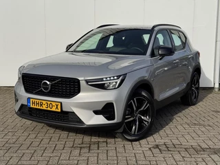 Volvo XC40 B4 Plus Dark | Adaptief Cruis | Trekhaak | Stuur en Stoel verwarming