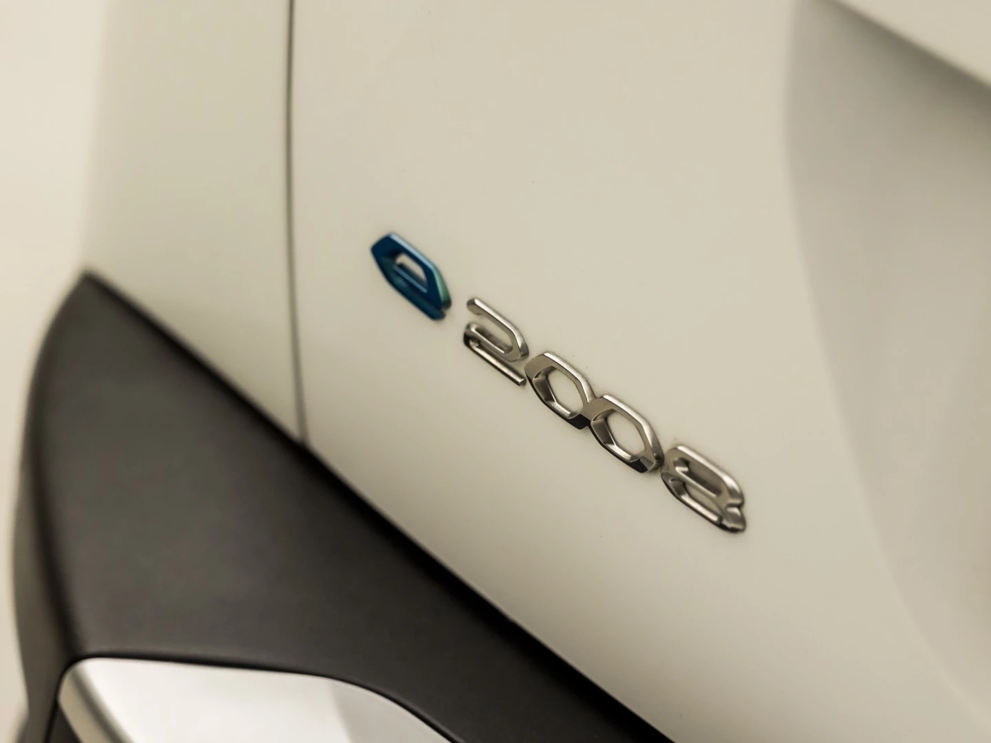 Hoofdafbeelding Peugeot e-2008