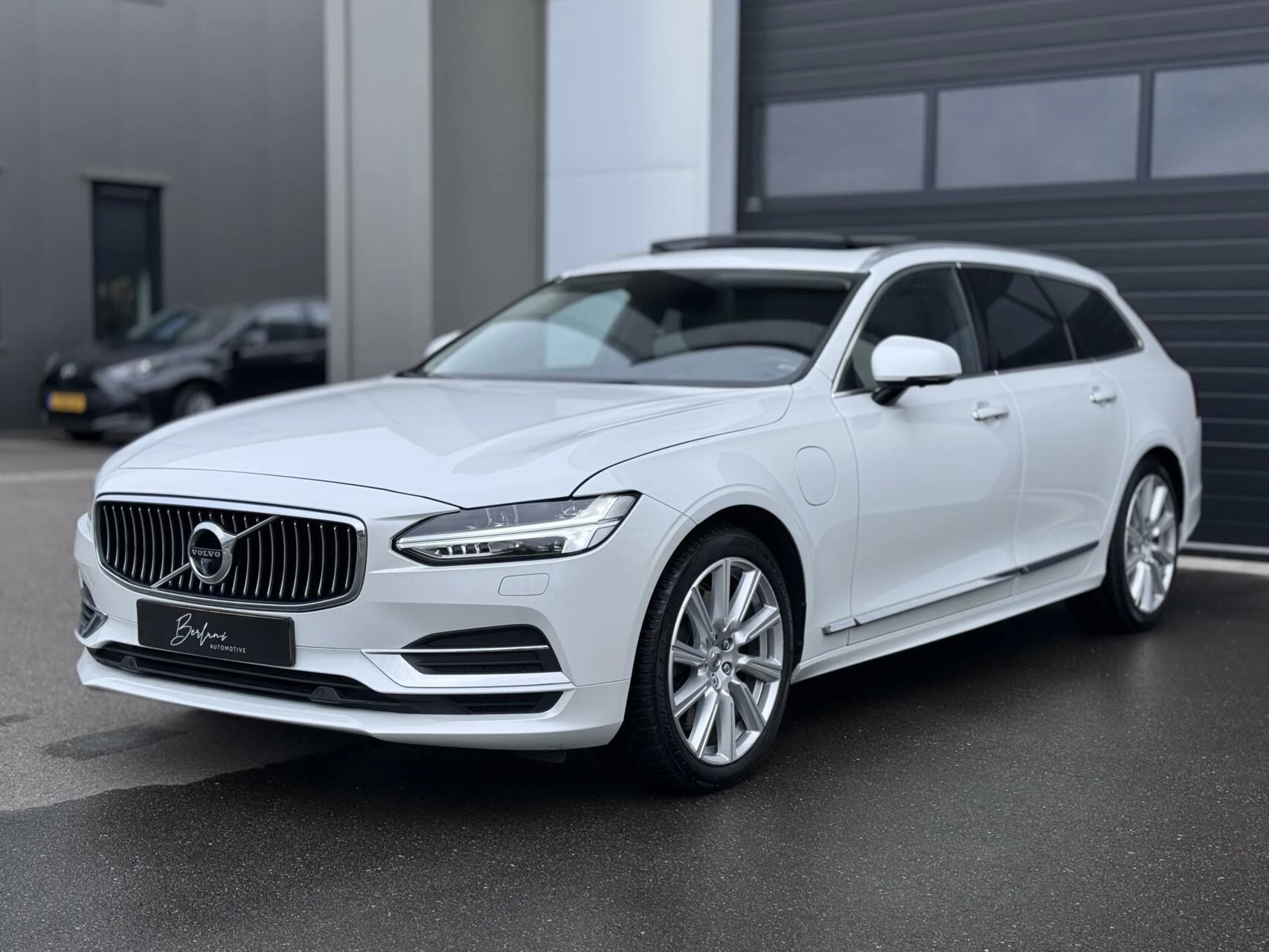 Hoofdafbeelding Volvo V90