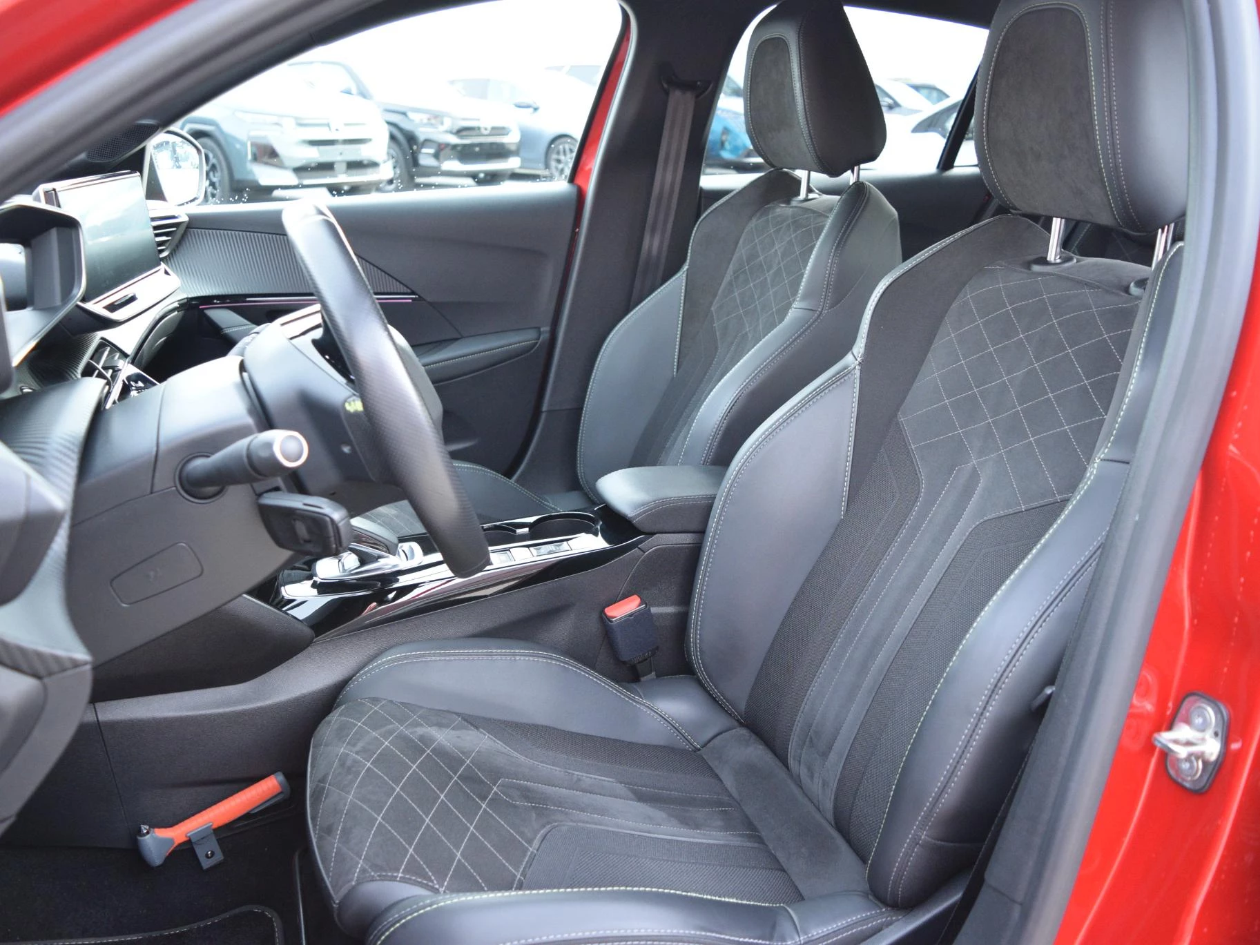 Hoofdafbeelding Peugeot e-208