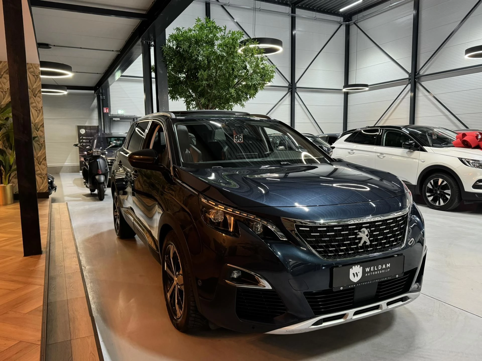 Hoofdafbeelding Peugeot 5008