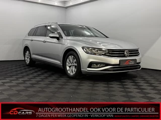 Hoofdafbeelding Volkswagen Passat Volkswagen Passat Variant 1.5 TSI Comfort Business Clima, Navi, Parkeersensoren, Keyless start, Cruise control, A start stop, Lichtmetalen velgen .