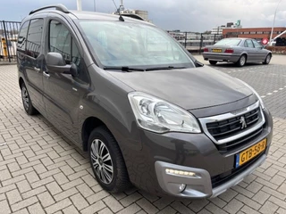 Hoofdafbeelding Peugeot Partner Peugeot Partner Tepee 1.2 PureTech Allure