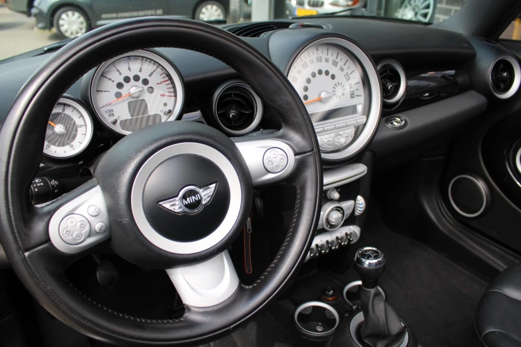 Hoofdafbeelding MINI Cabrio