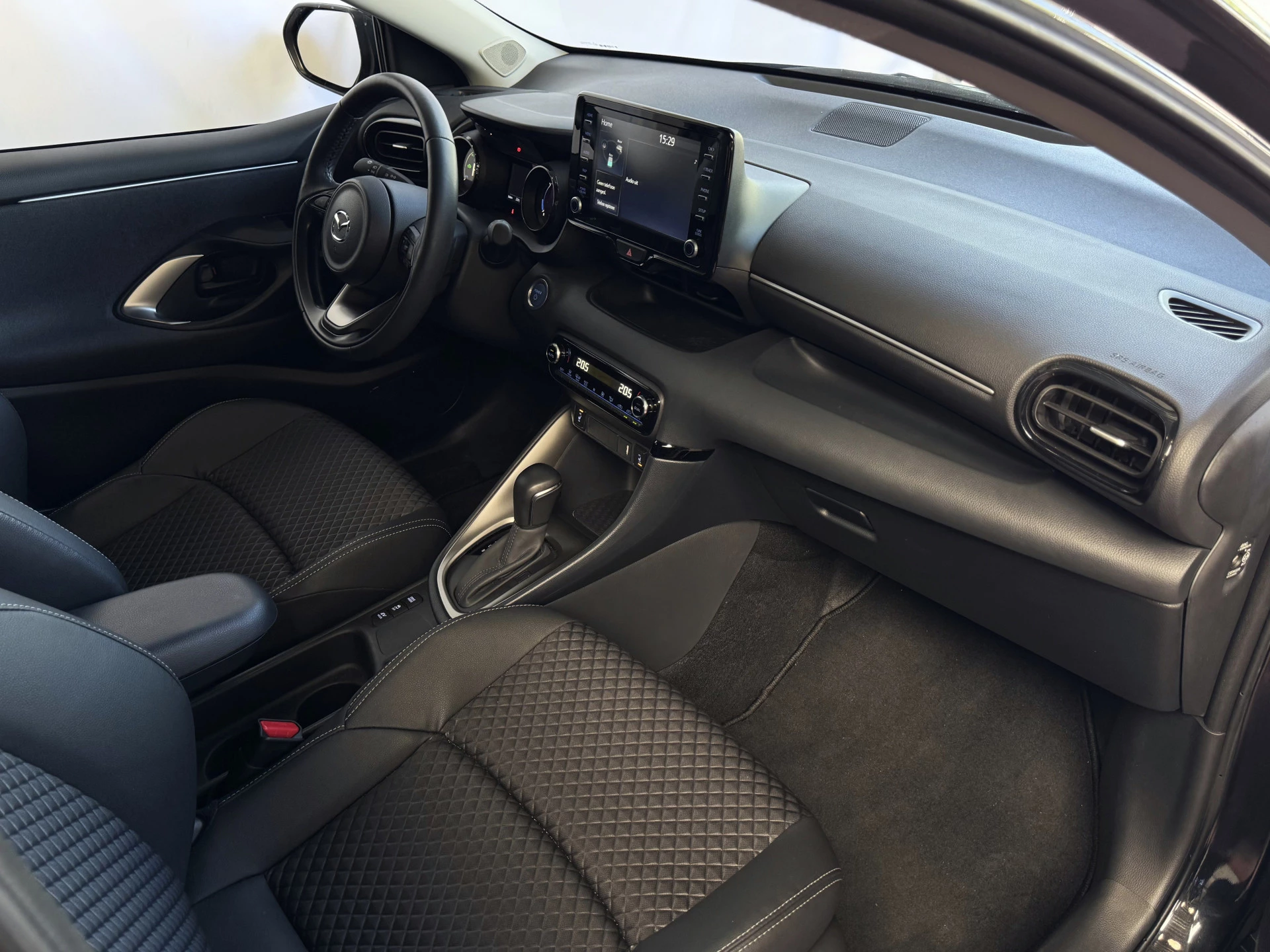 Hoofdafbeelding Mazda 2 Hybrid