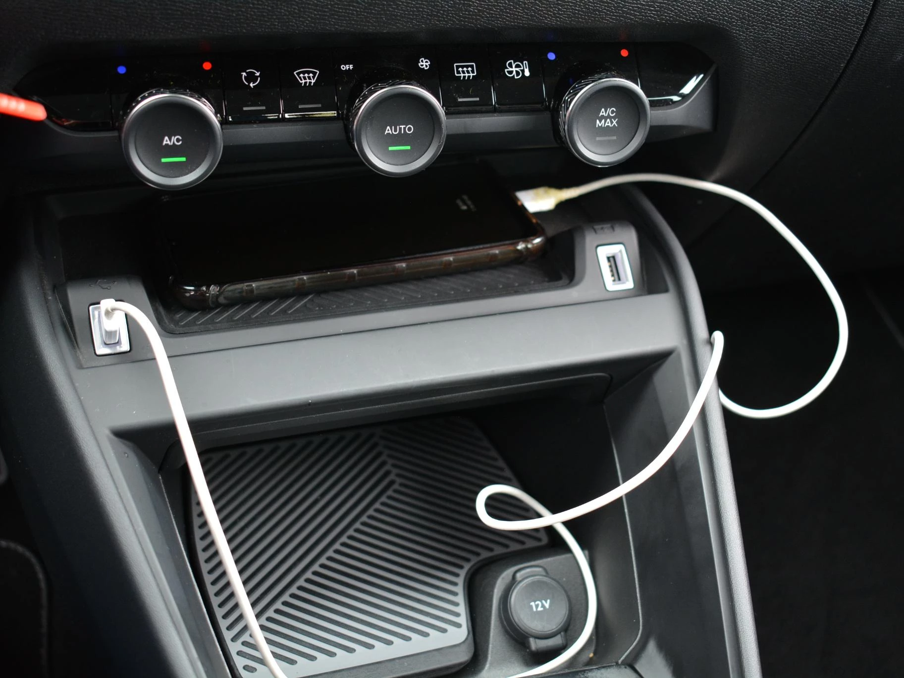 Hoofdafbeelding Citroën ë-C4