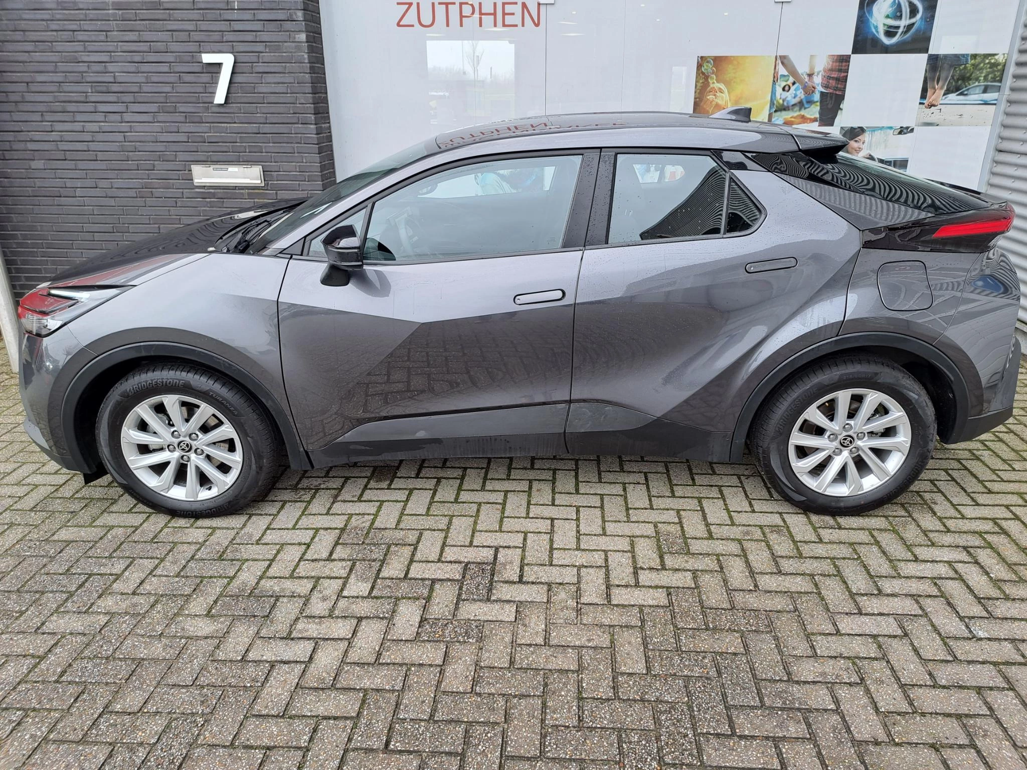 Hoofdafbeelding Toyota C-HR
