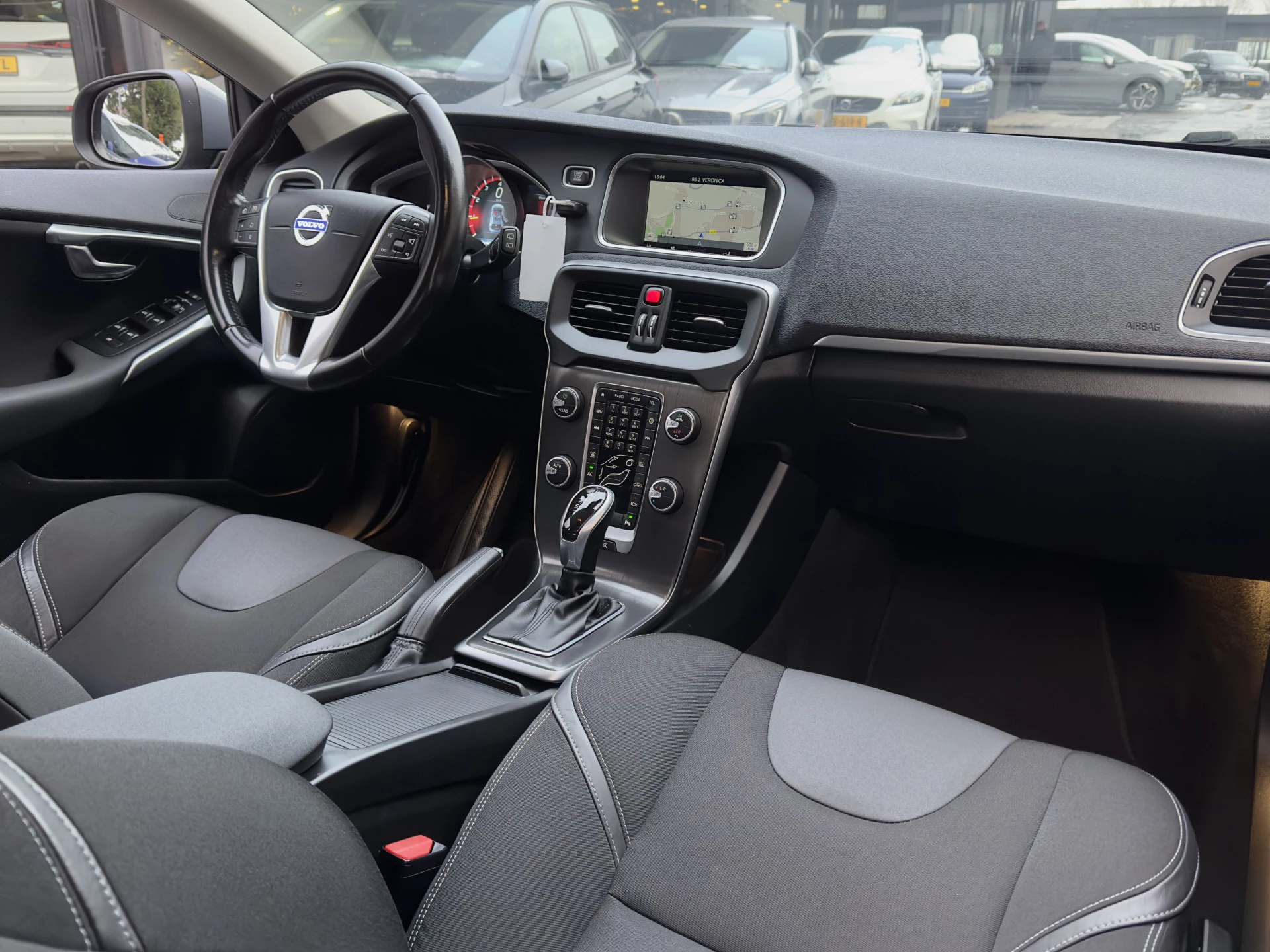 Hoofdafbeelding Volvo V40