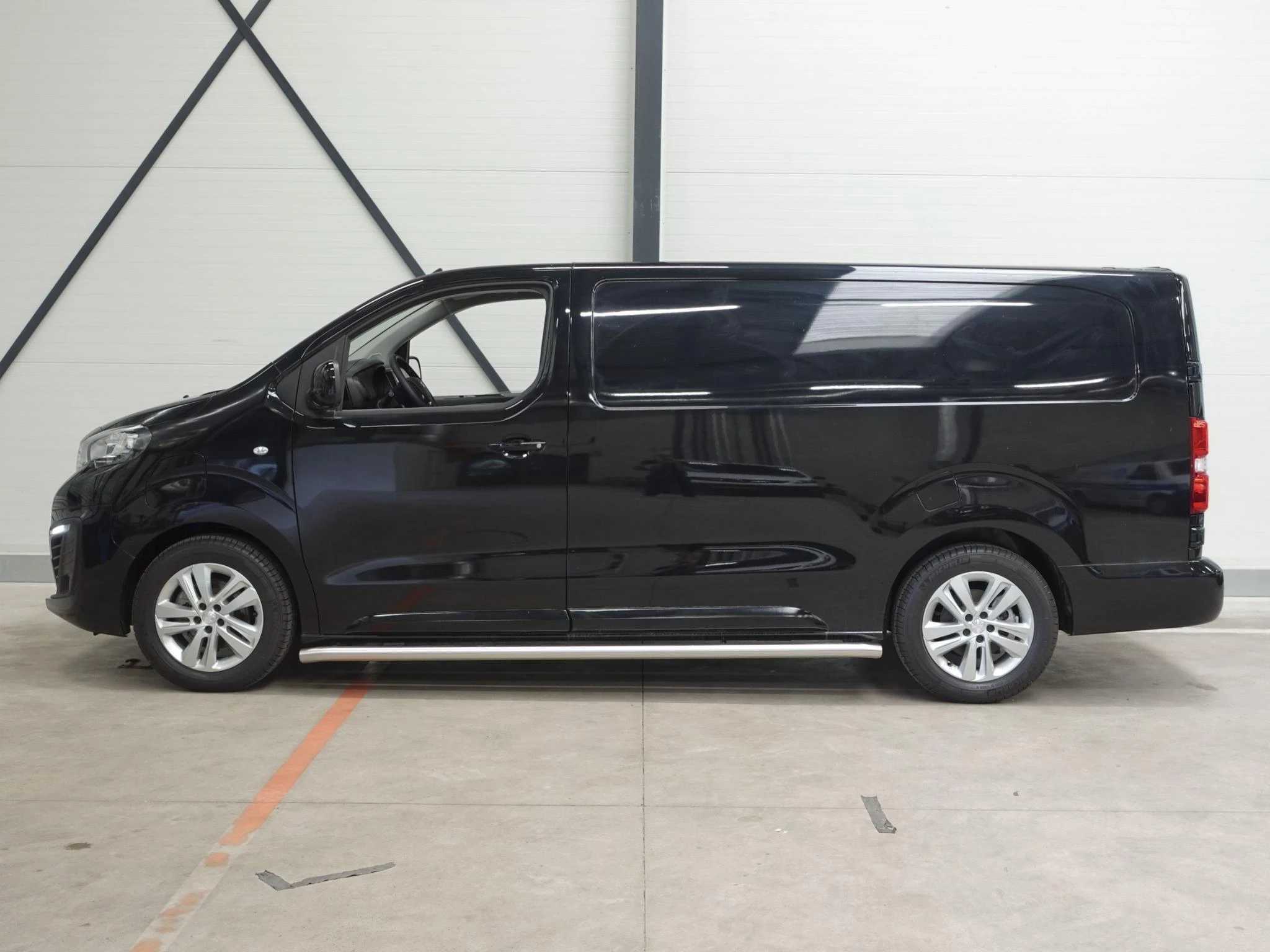 Hoofdafbeelding Peugeot e-Expert