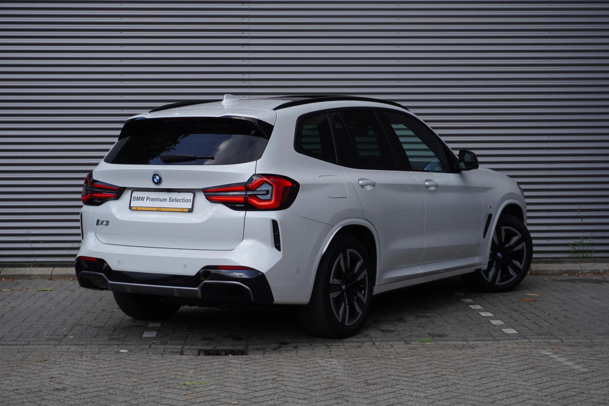 Hoofdafbeelding BMW iX3