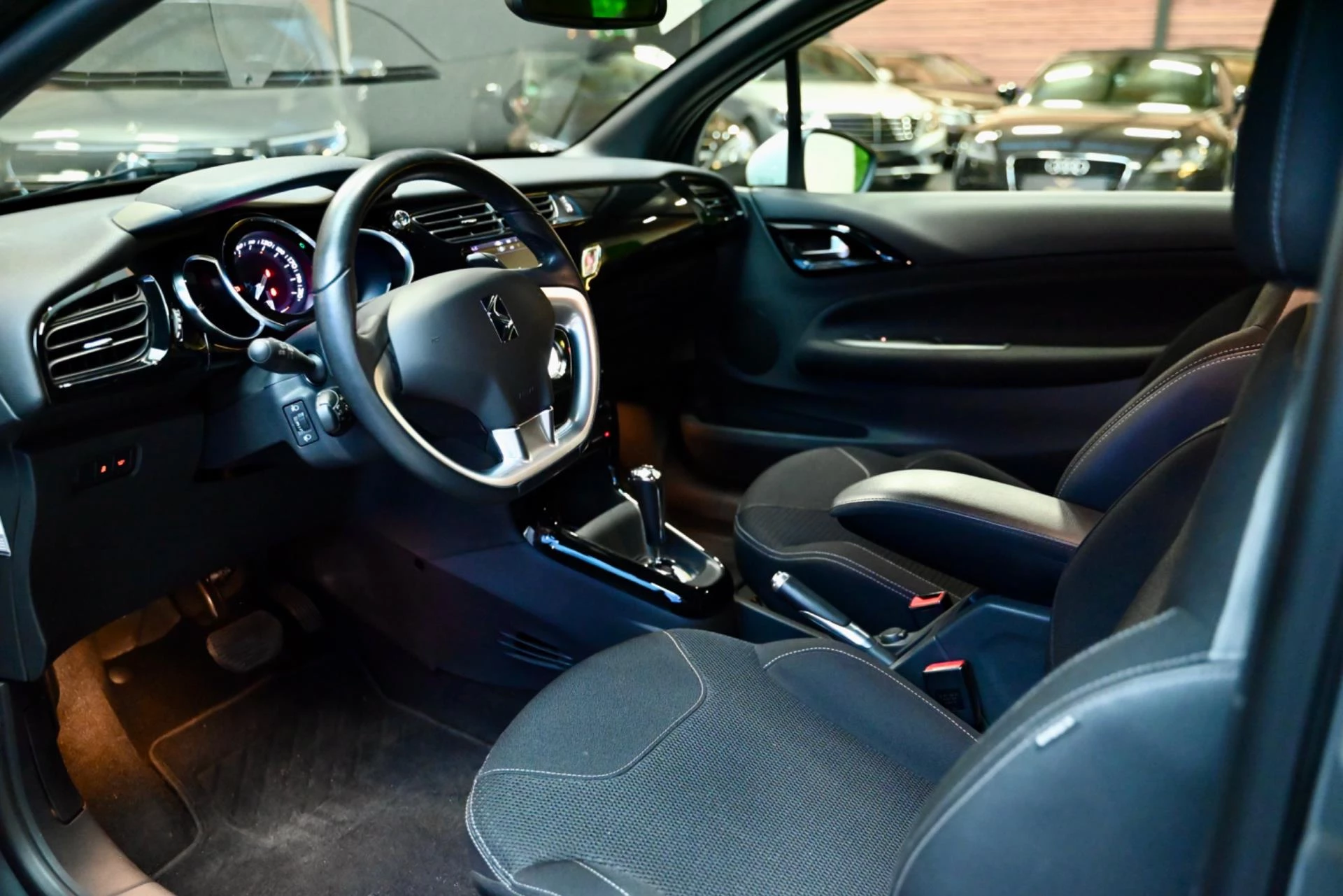 Hoofdafbeelding DS DS 3