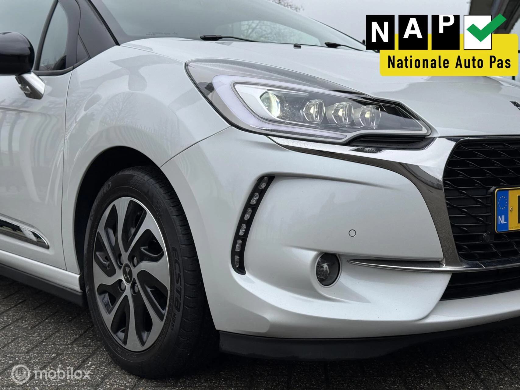 Hoofdafbeelding DS DS 3