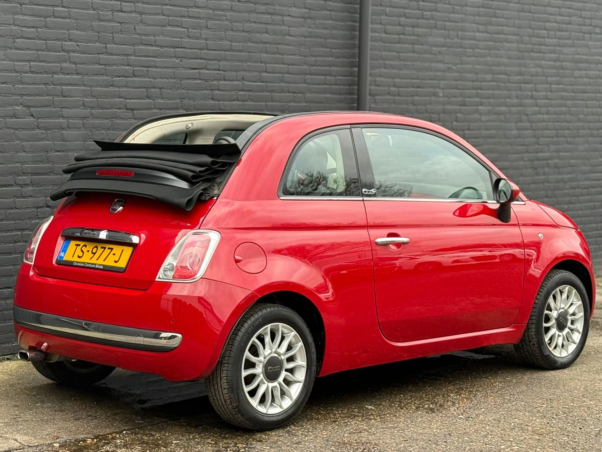 Hoofdafbeelding Fiat 500C