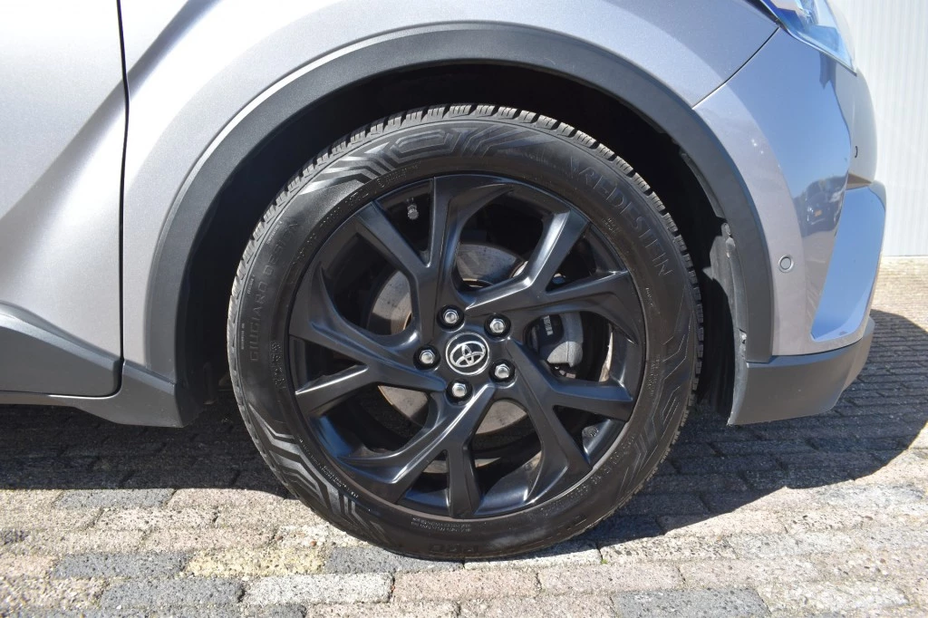Hoofdafbeelding Toyota C-HR