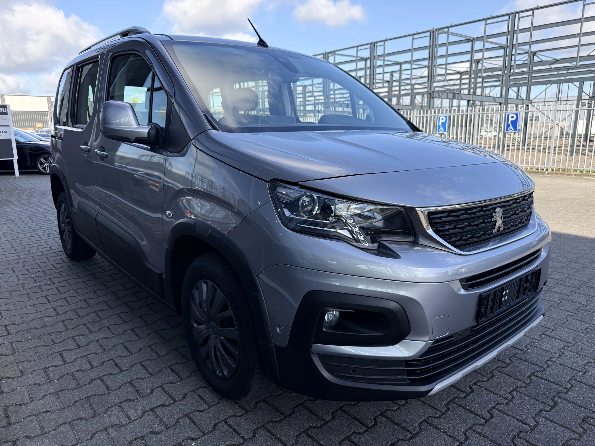 Hoofdafbeelding Peugeot Rifter