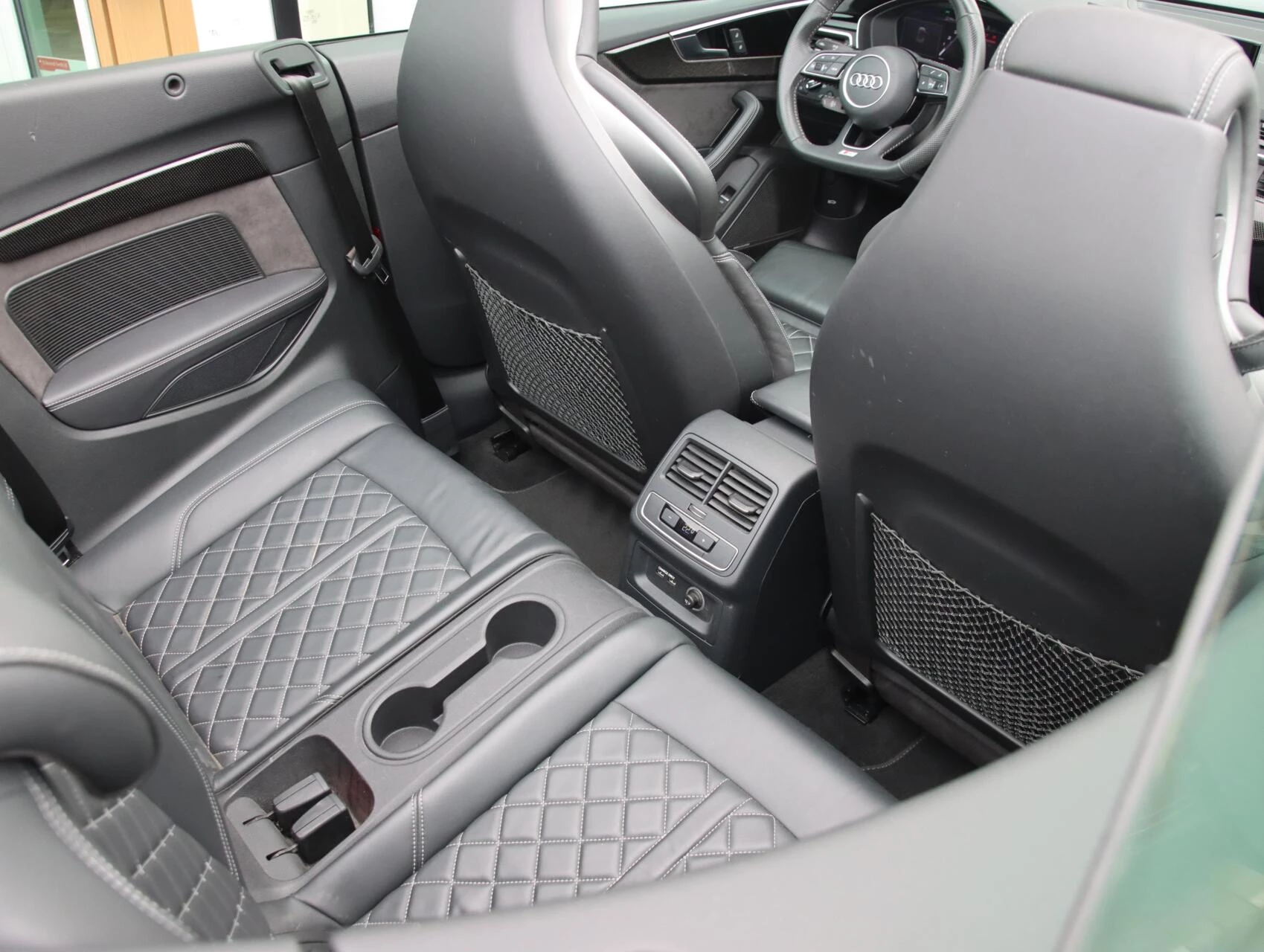 Hoofdafbeelding Audi S5