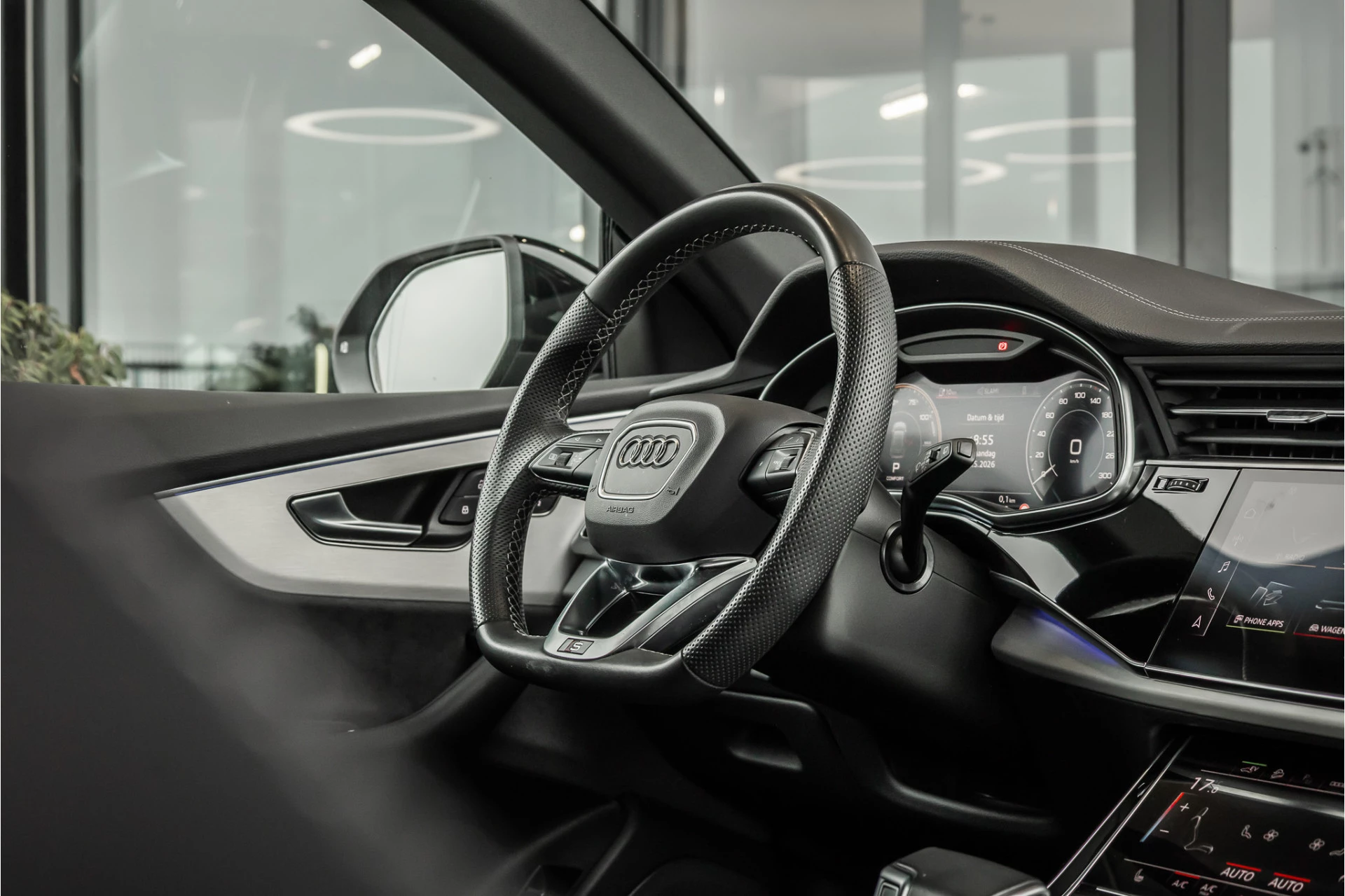 Hoofdafbeelding Audi Q8