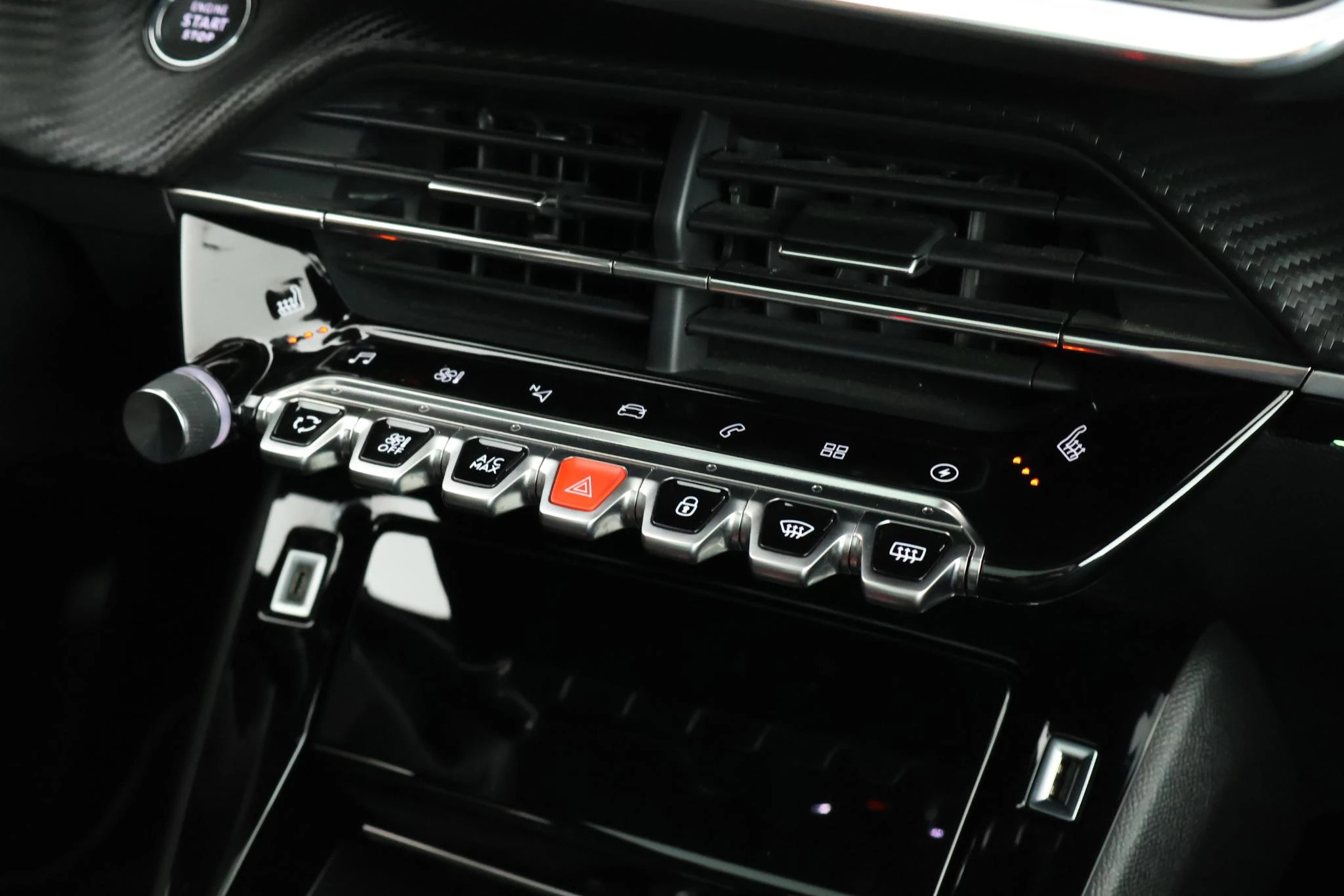 Hoofdafbeelding Peugeot e-208