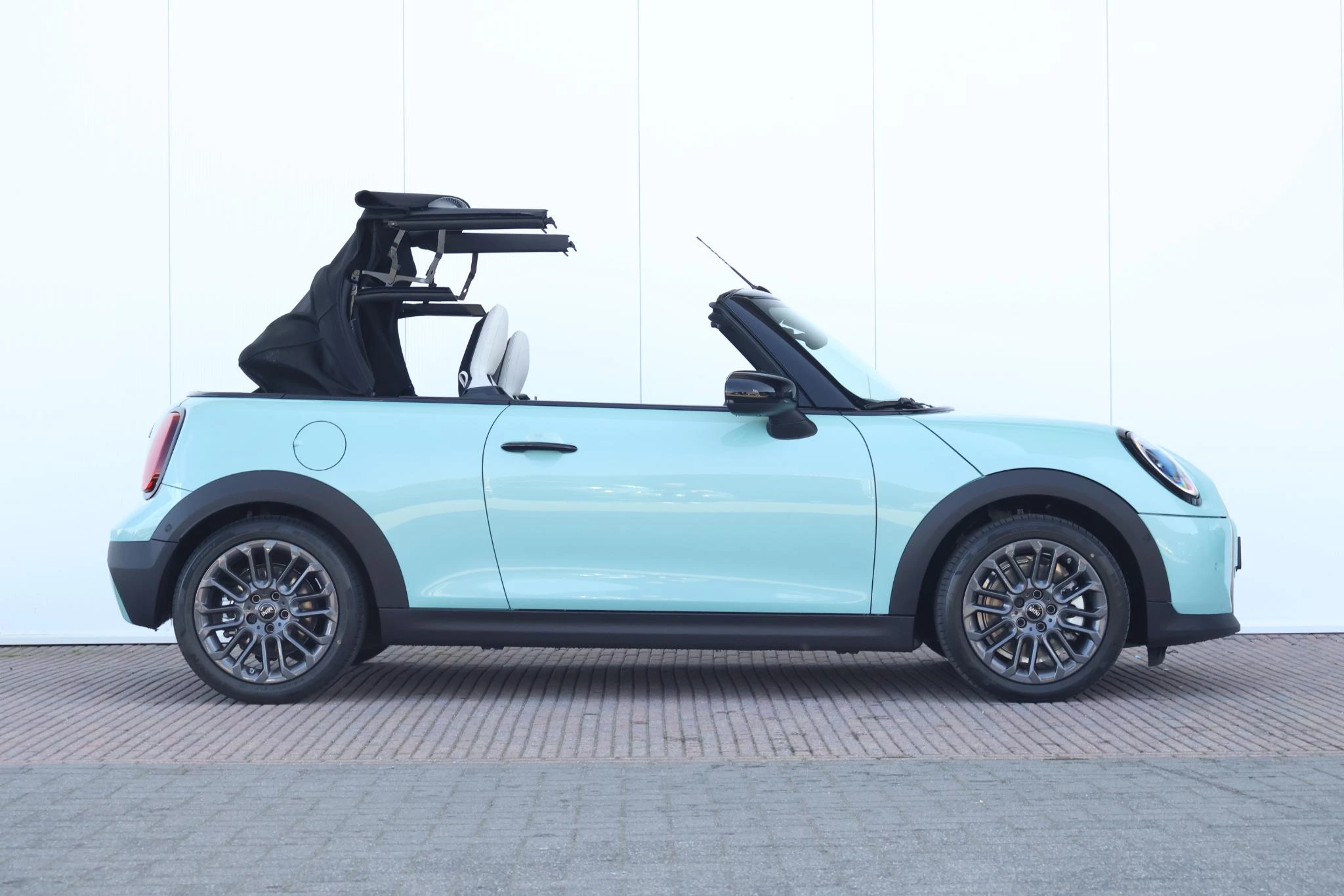 Hoofdafbeelding MINI Cooper Cabrio