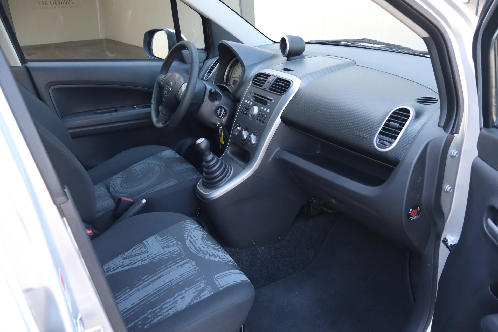 Hoofdafbeelding Opel Agila