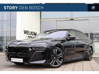 Hoofdafbeelding BMW i7 BMW i7 xDrive60 High Executive M Sport / Panoramadak / Trekhaak / Stoelventilatie / Massagefunctie / Bowers & Wilkins / Parking Assistant Professional / Active Steering