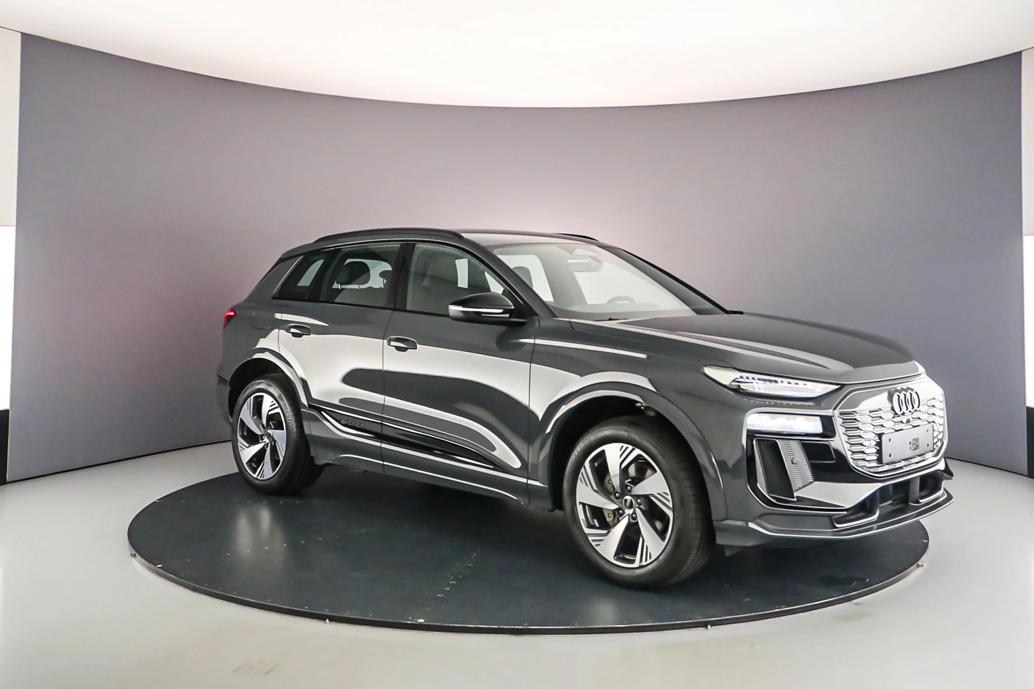 Hoofdafbeelding Audi Q6 e-tron