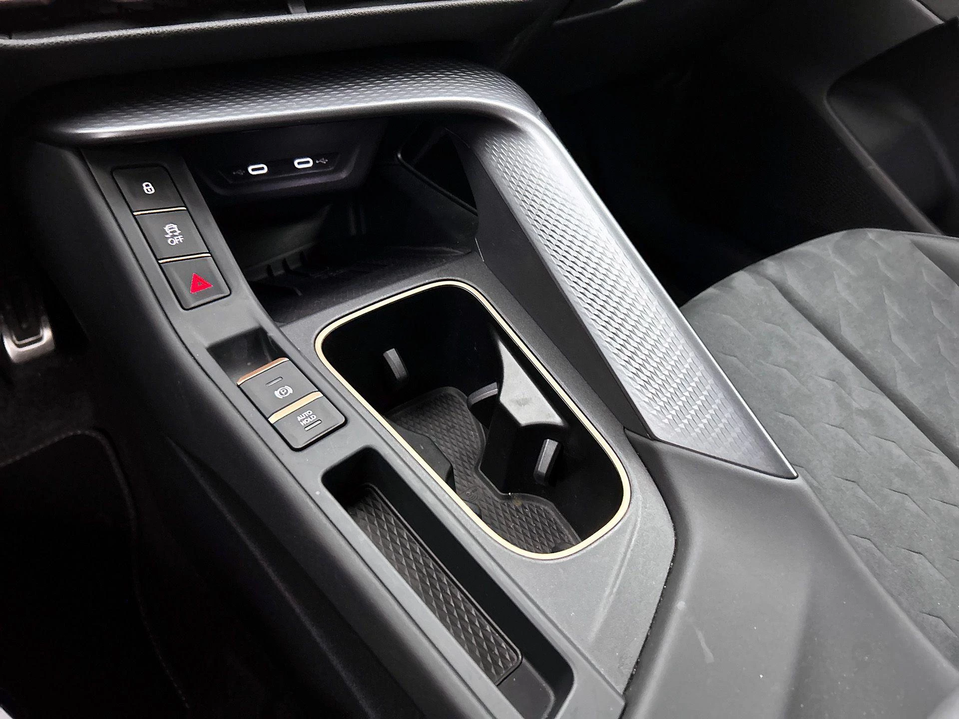 Hoofdafbeelding CUPRA Terramar