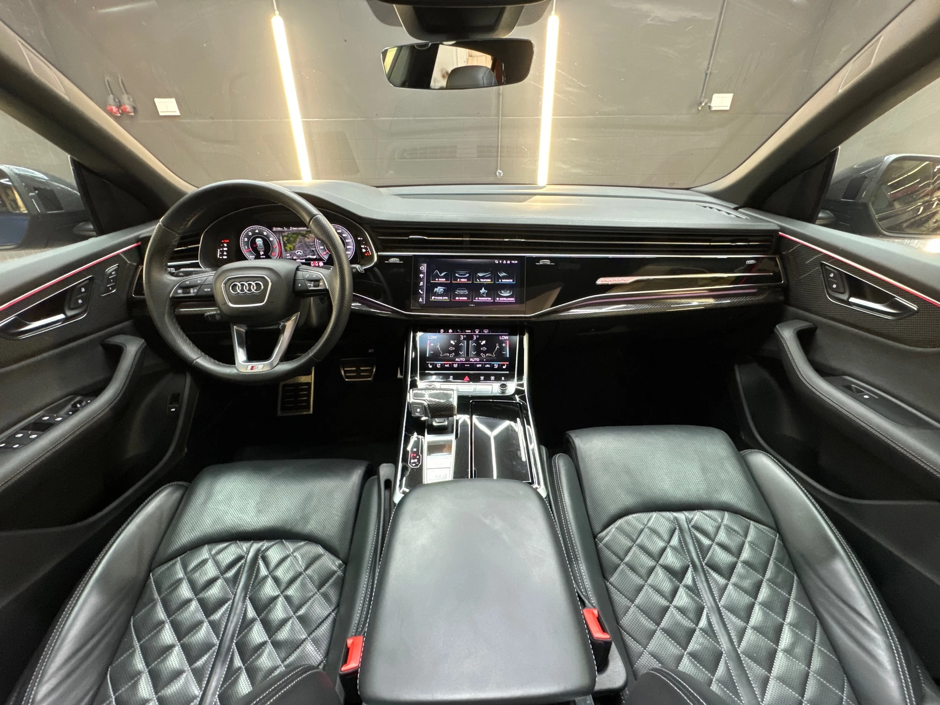 Hoofdafbeelding Audi Q8
