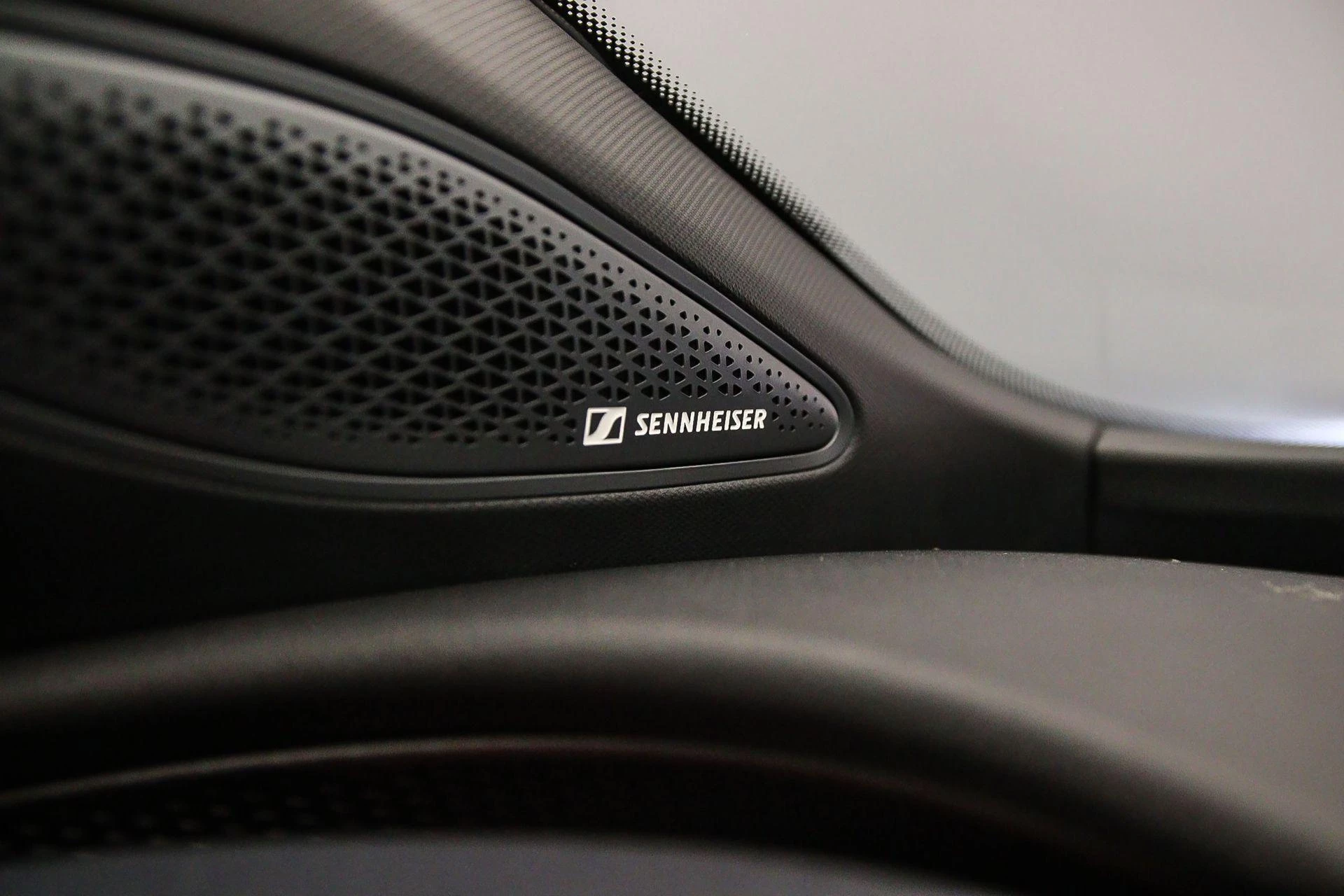 Hoofdafbeelding CUPRA Tavascan