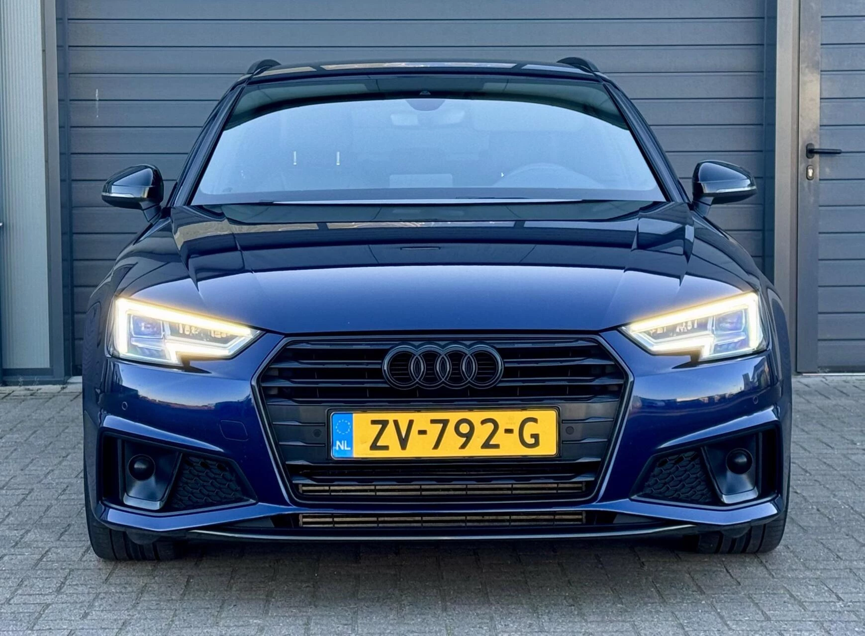 Hoofdafbeelding Audi A4