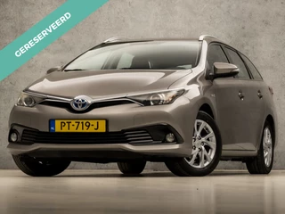 Toyota Auris Touring Sports 1.8 Hybrid Dynamic Sport Automaat (NAVIGATIE, CLIMATE, CAMERA, KEYLESS, SPORTSTOELEN, TREKHAAK, CRUISE, NIEUWE APK, NIEUWSTAAT)