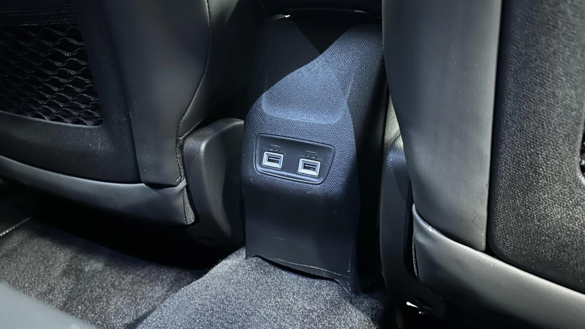 Hoofdafbeelding Peugeot e-2008