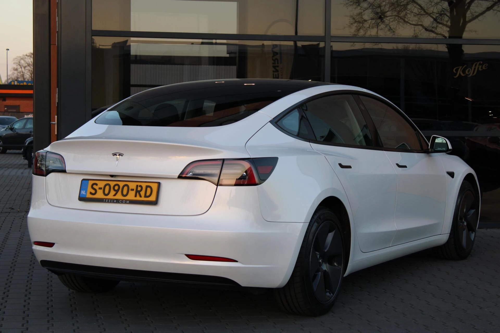 Hoofdafbeelding Tesla Model 3