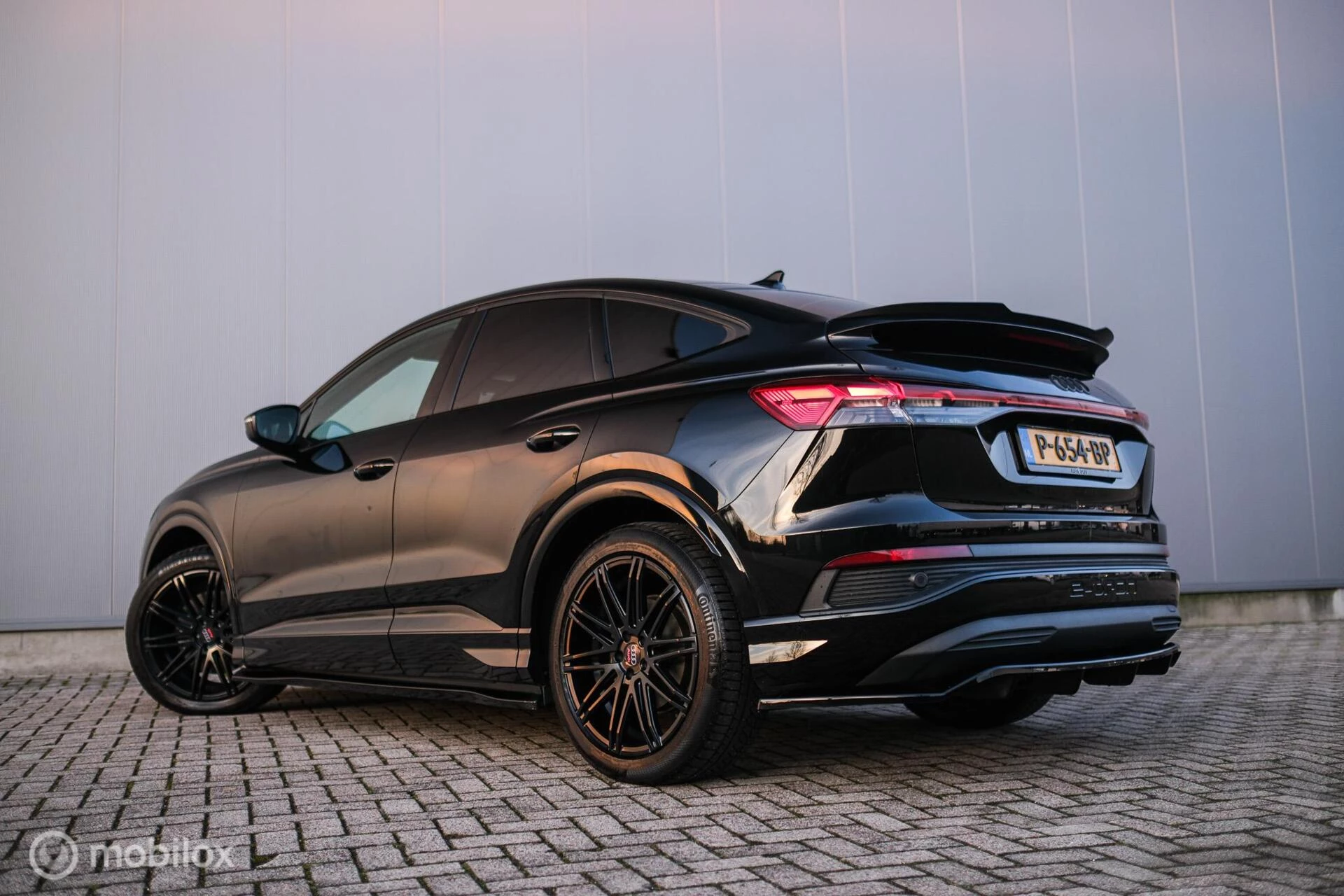 Hoofdafbeelding Audi Q4 e-tron