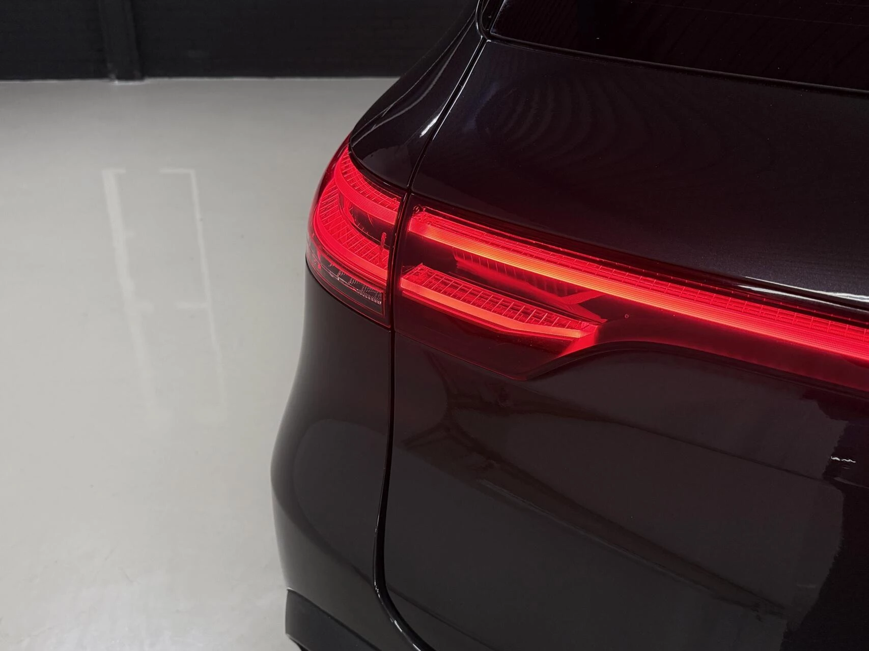 Hoofdafbeelding Mercedes-Benz EQC