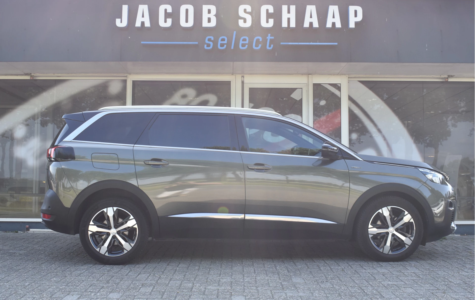 Hoofdafbeelding Peugeot 5008