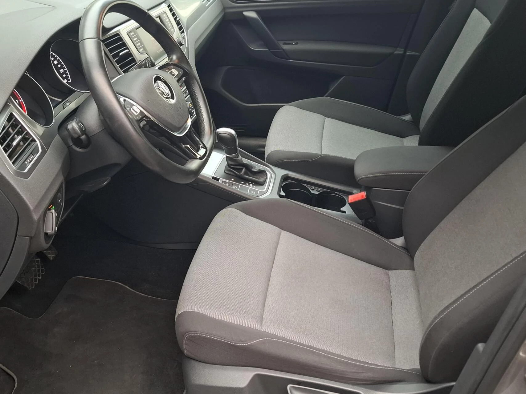 Hoofdafbeelding Volkswagen Golf Sportsvan