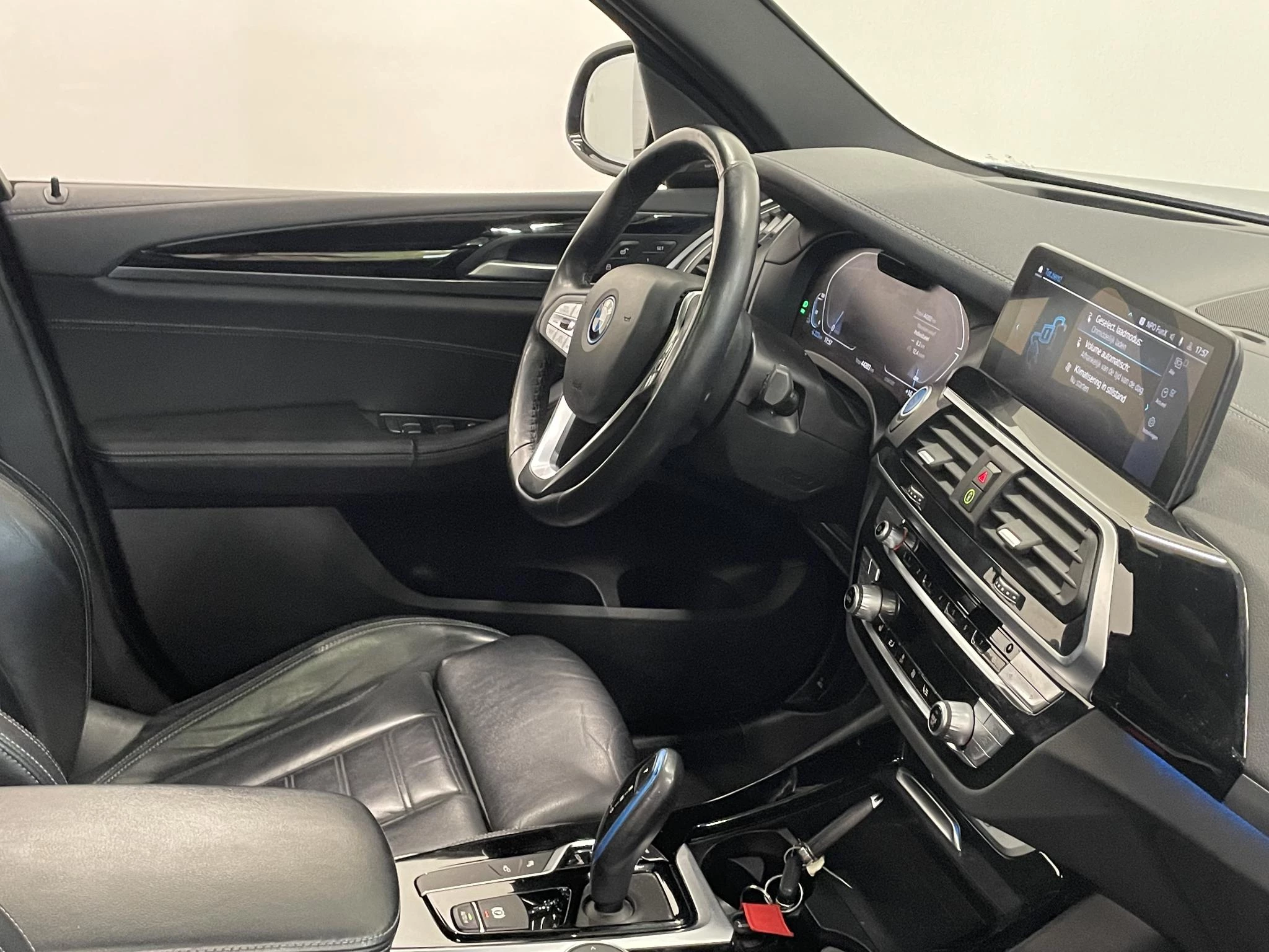 Hoofdafbeelding BMW iX3