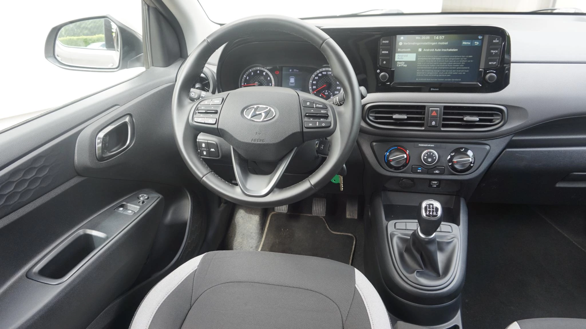 Hoofdafbeelding Hyundai i10
